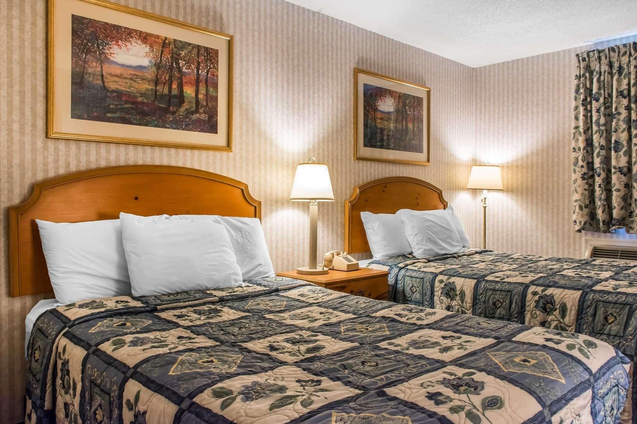 Smoketown  Rodeway Inn Amish Country מראה חיצוני תמונה